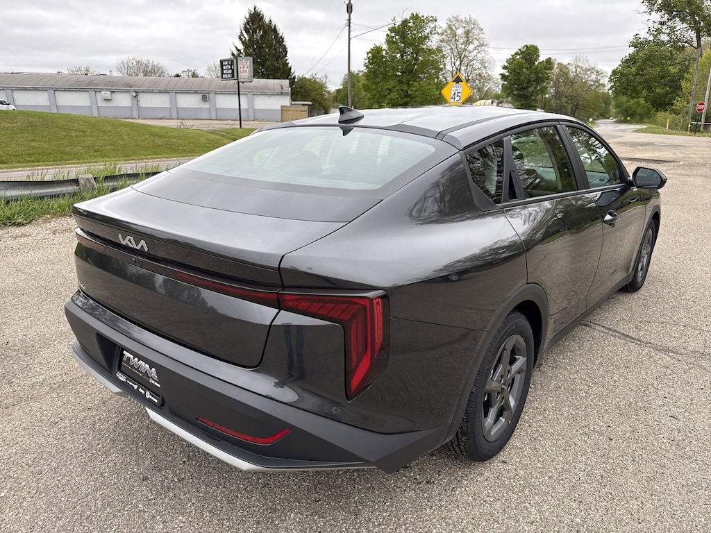 Used 2025 Kia K4 LXS LXS FWD