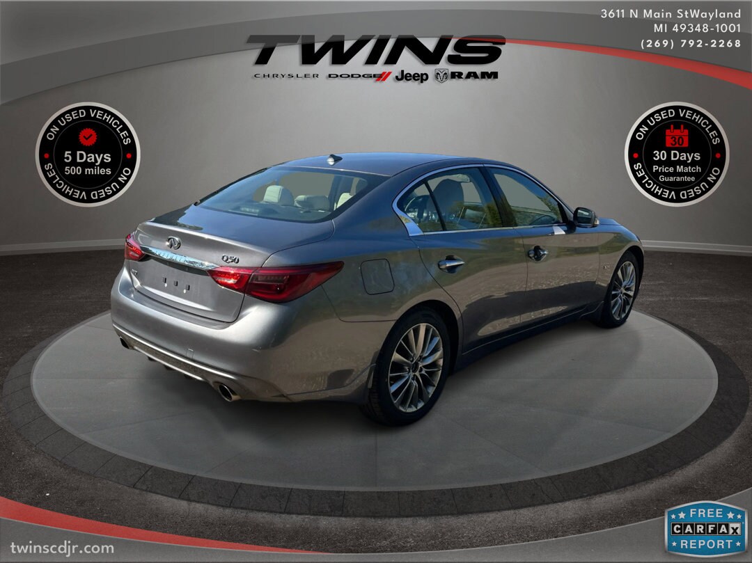 2019 Infiniti Q50 3.0t LUXE AWD photo 3