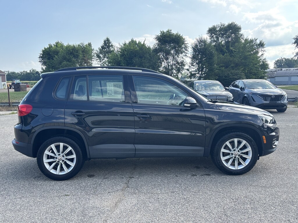 Used 2017 Volkswagen Tiguan Limited 2.0T 4MOTION