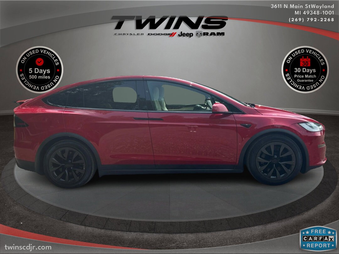 2022 Tesla Model X photo 2