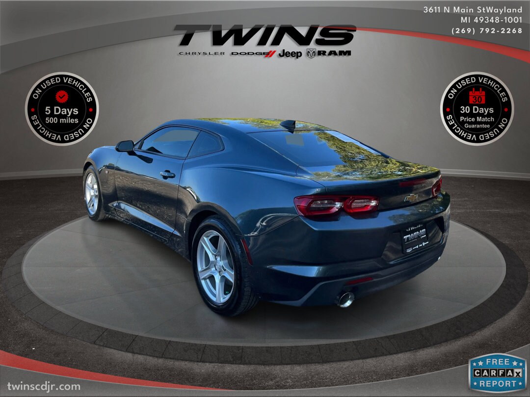 2021 Chevrolet Camaro 1LT photo 3
