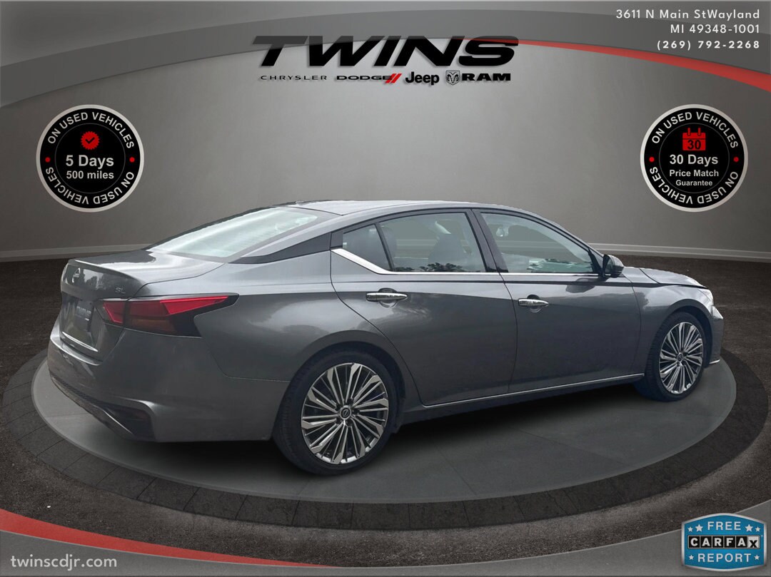 2023 Nissan Altima 2.5 SL photo 3