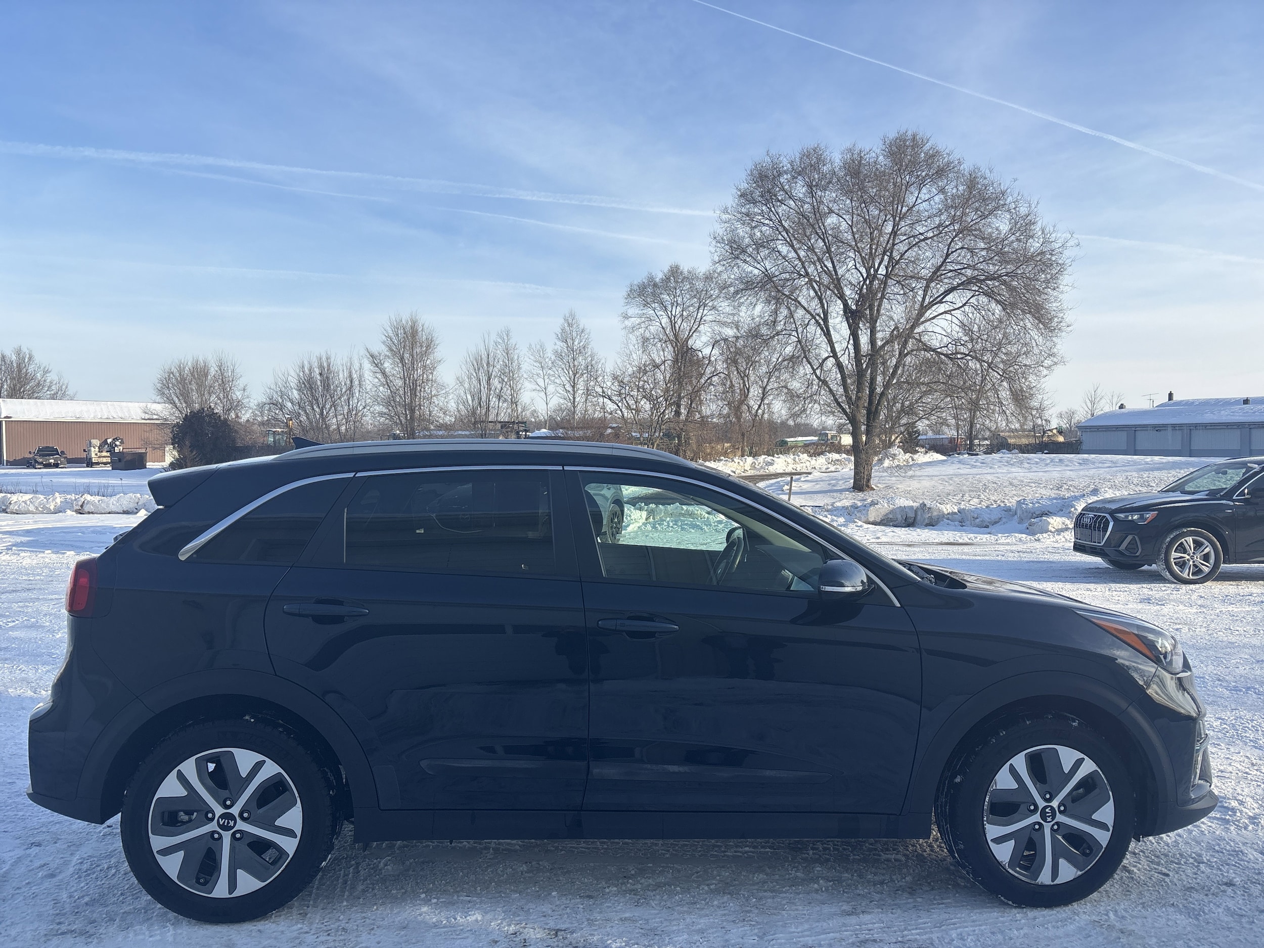 Used 2020 Kia Niro EX Premium with VIN KNDCE3LG8L5065873 for sale in Wayland, MI