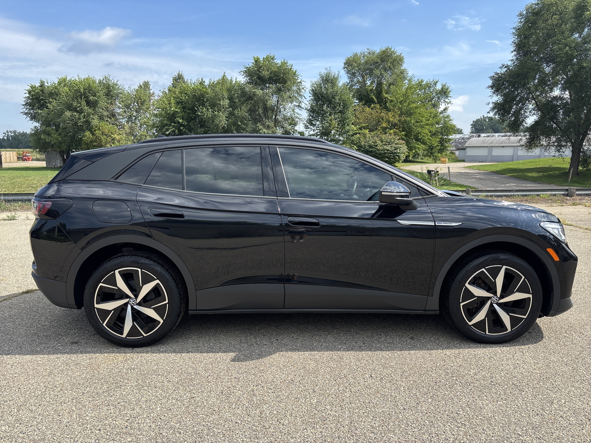 Used 2023 Volkswagen ID.4 PRO S with VIN 1V2WNPE87PC043969 for sale in Wayland, MI