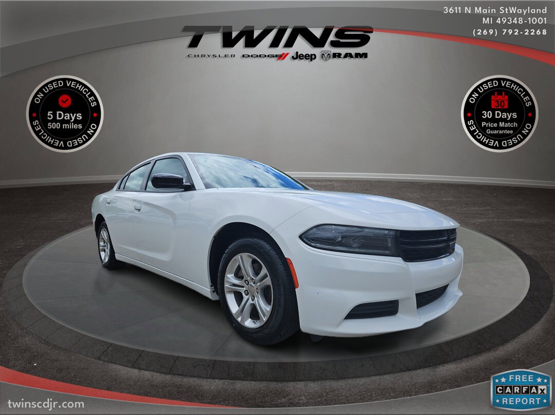 2023 Dodge Charger SXT photo 2