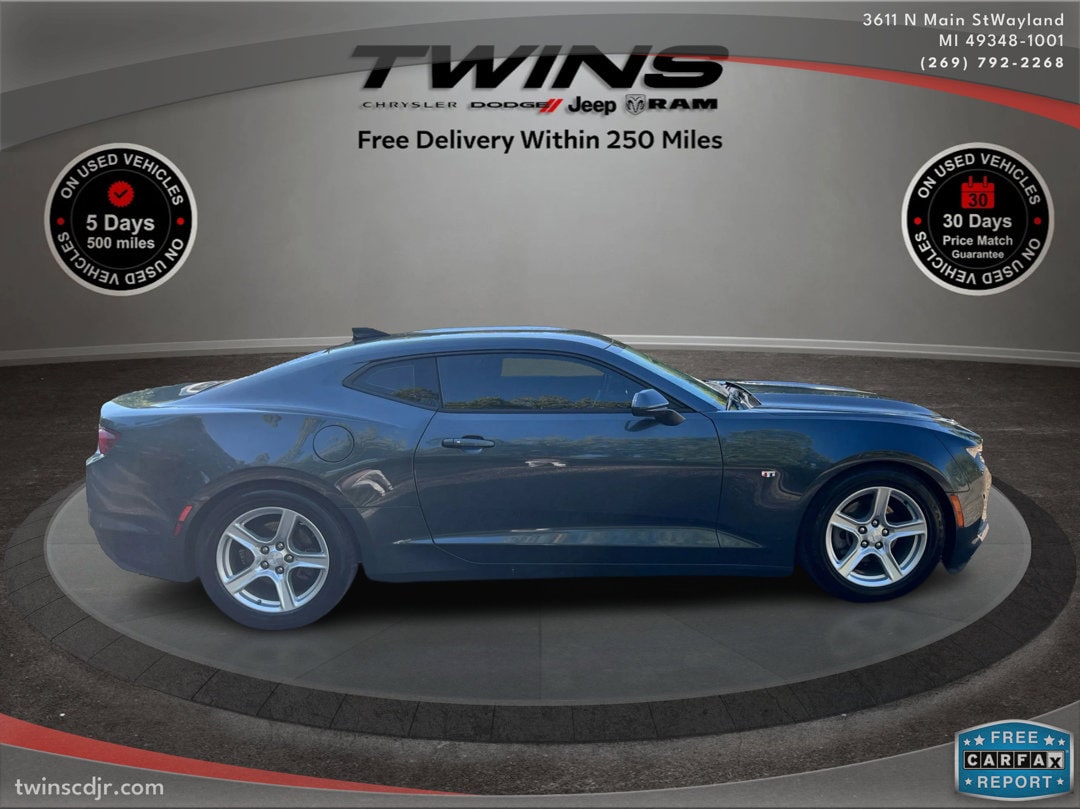 2021 Chevrolet Camaro 1LT's photo