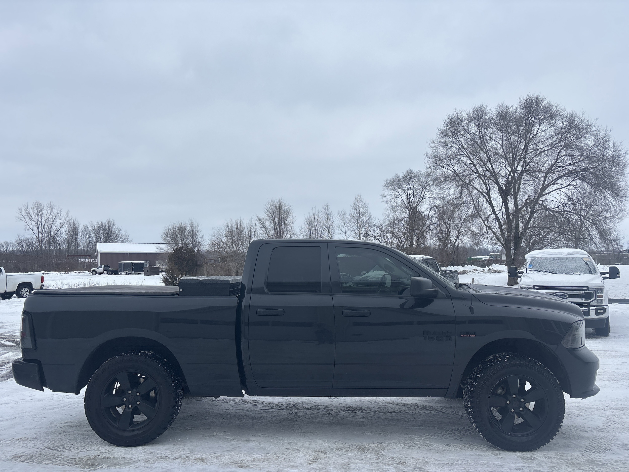 Used 2017 RAM Ram 1500 Pickup Express with VIN 1C6RR7FT4HS508843 for sale in Wayland, MI
