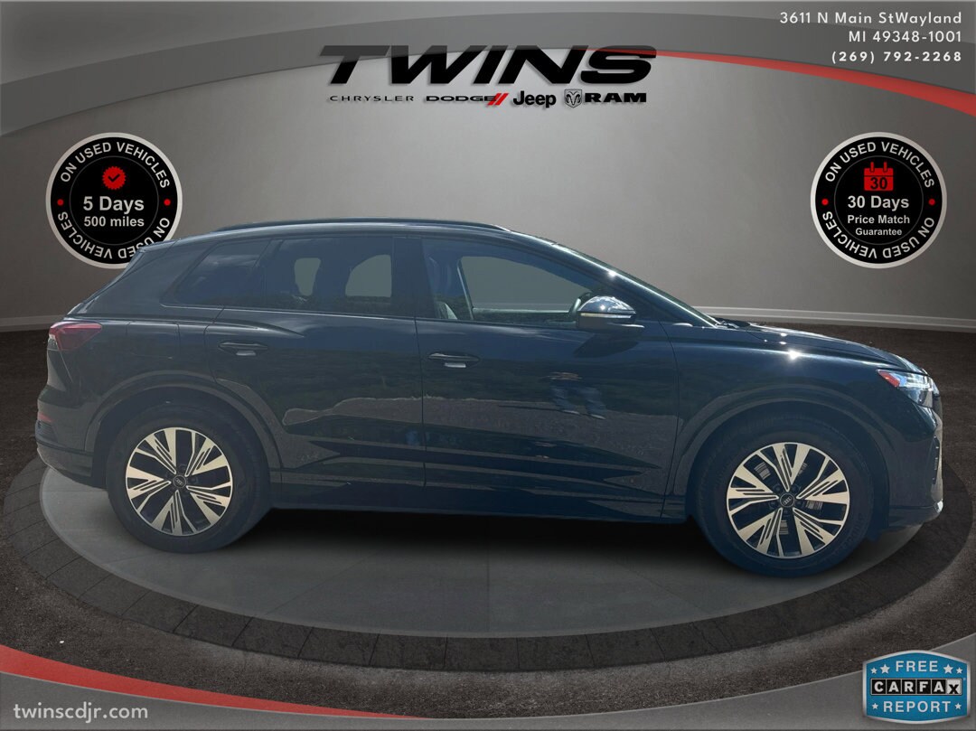 2025 Audi Q4 E-tron Premium Plus photo 2