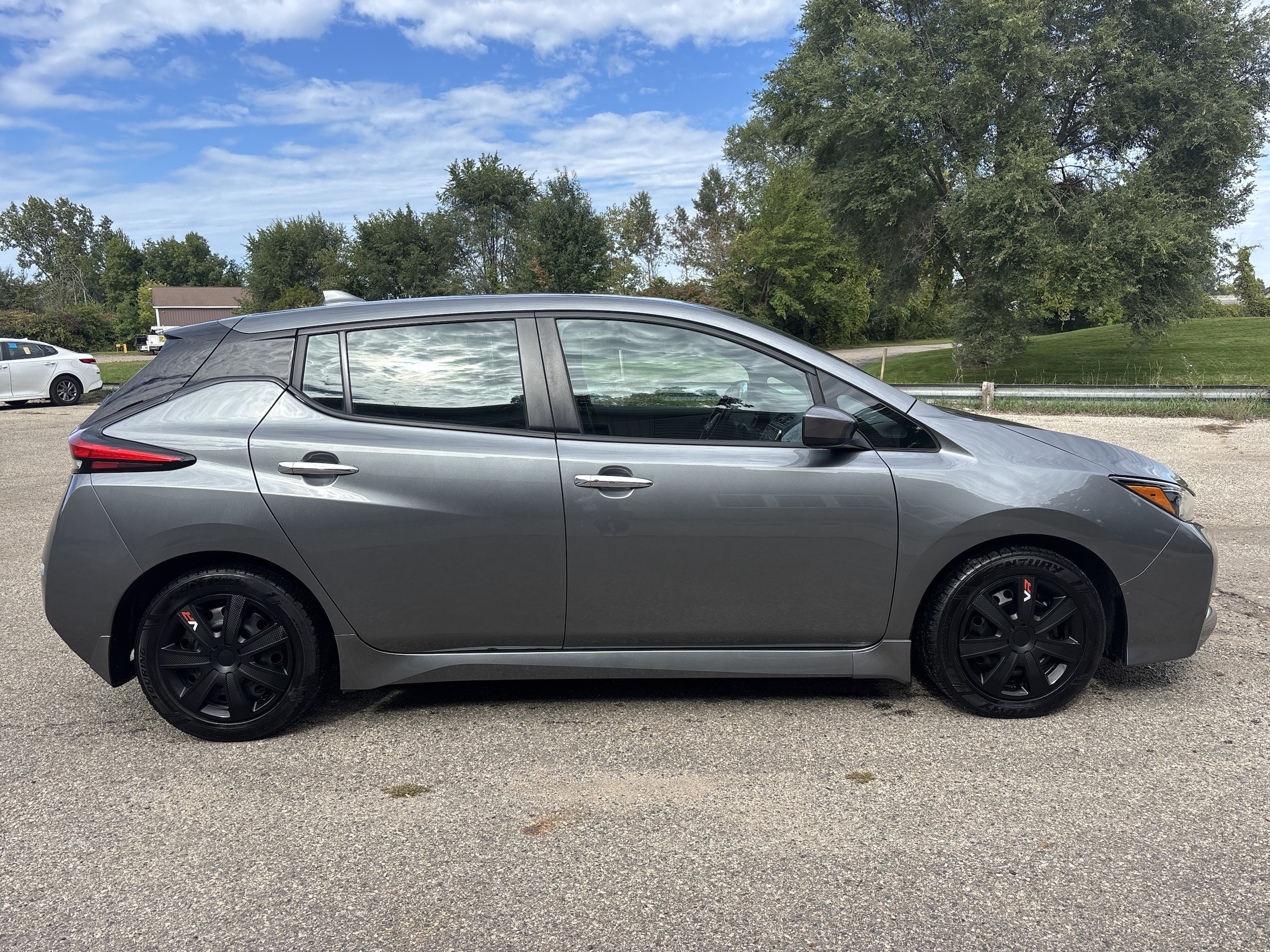 Used 2025 Nissan Leaf S with VIN 1N4AZ1BV5SC558054 for sale in Wayland, MI