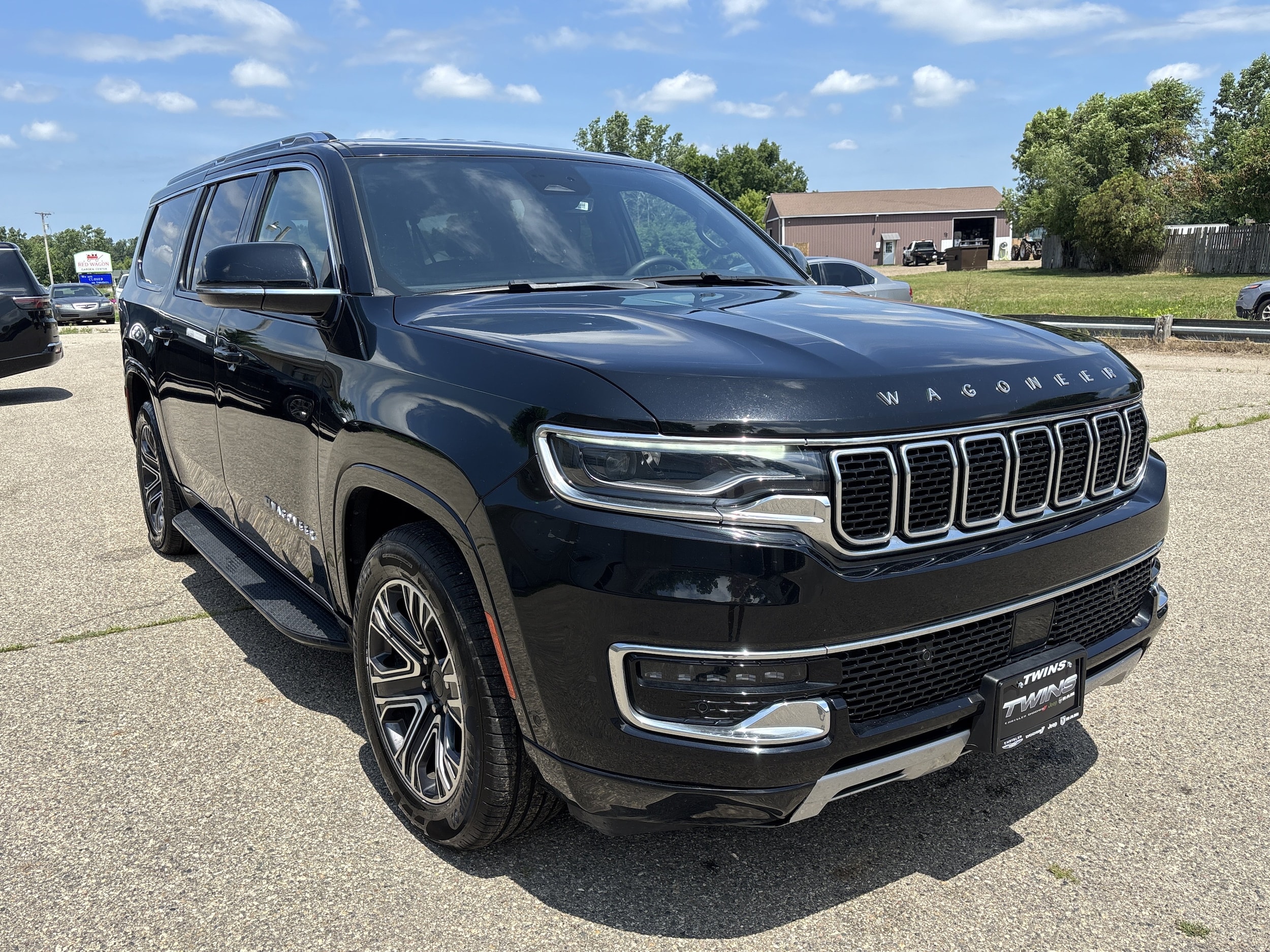 2024 Jeep Wagoneer L Series II 4WD's photo