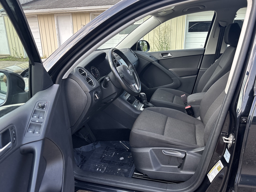Used 2017 Volkswagen Tiguan Limited 2.0T 4MOTION