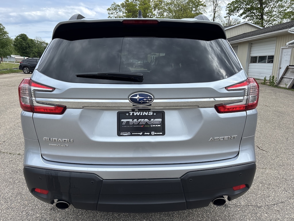 Used 2025 Subaru Ascent Premium Premium 7-Passenger