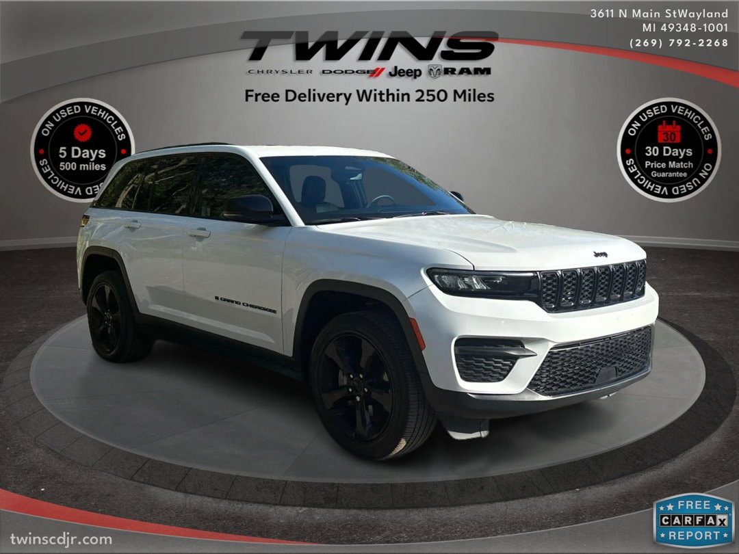 2023 Jeep Grand Cherokee Altitude's photo