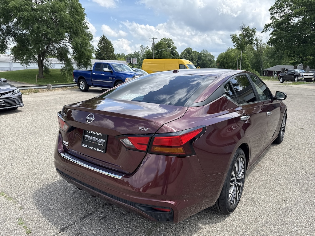 Used 2023 Nissan Altima 2.5 SV Sedan