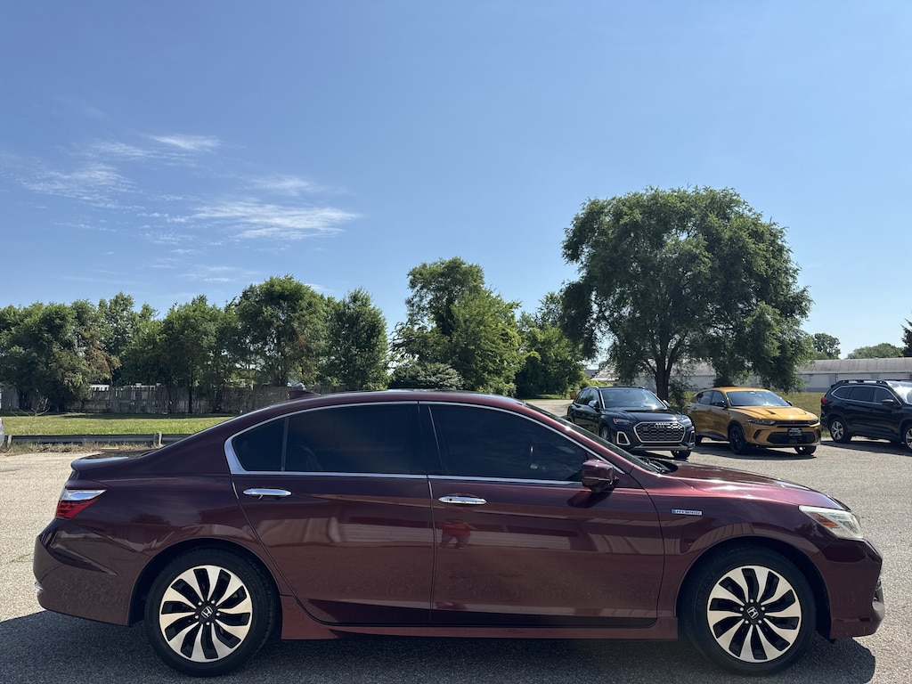 Used 2017 Honda Accord Hybrid Touring Sedan