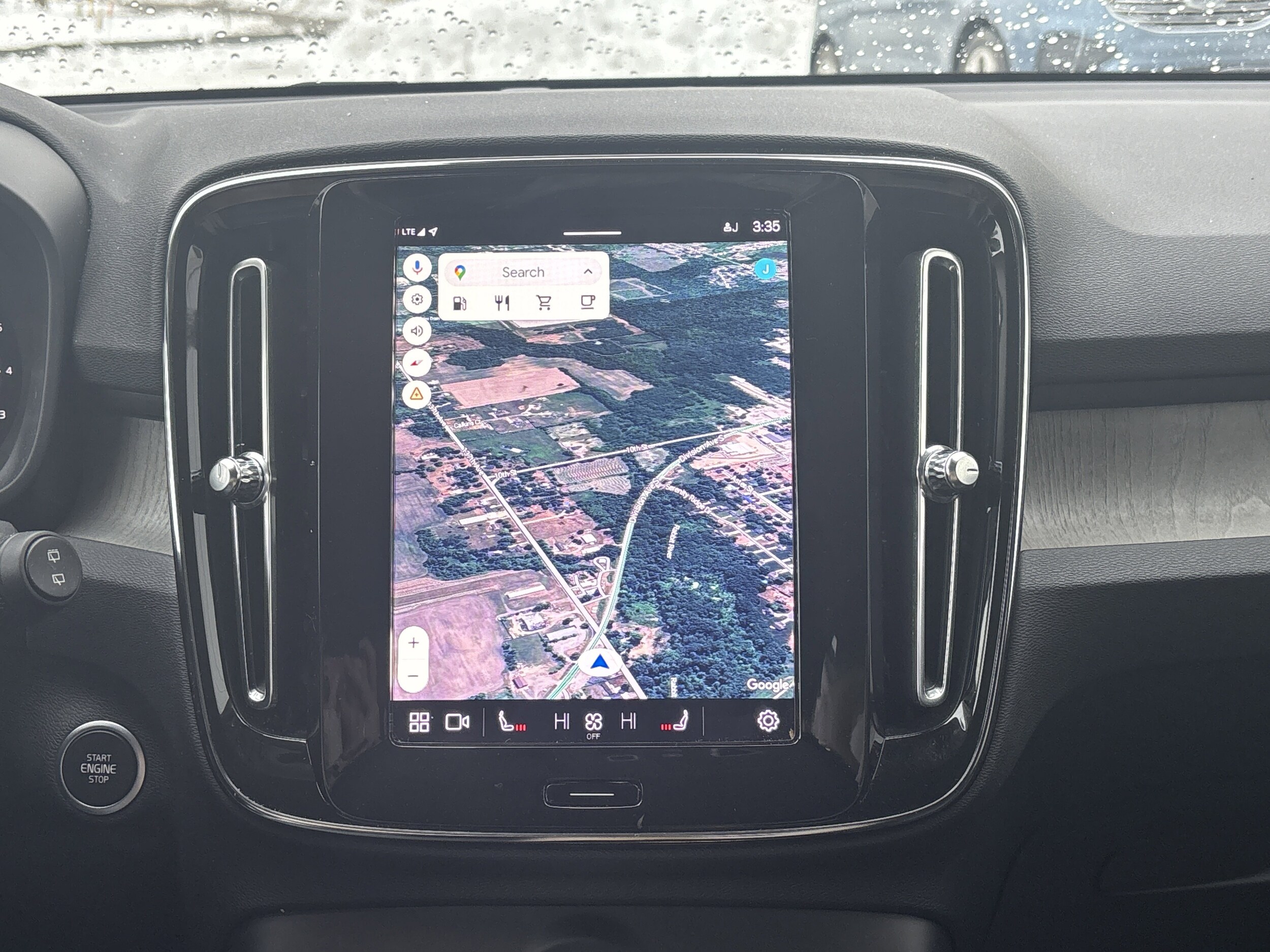 2023 Volvo XC40 AWD Core photo 3