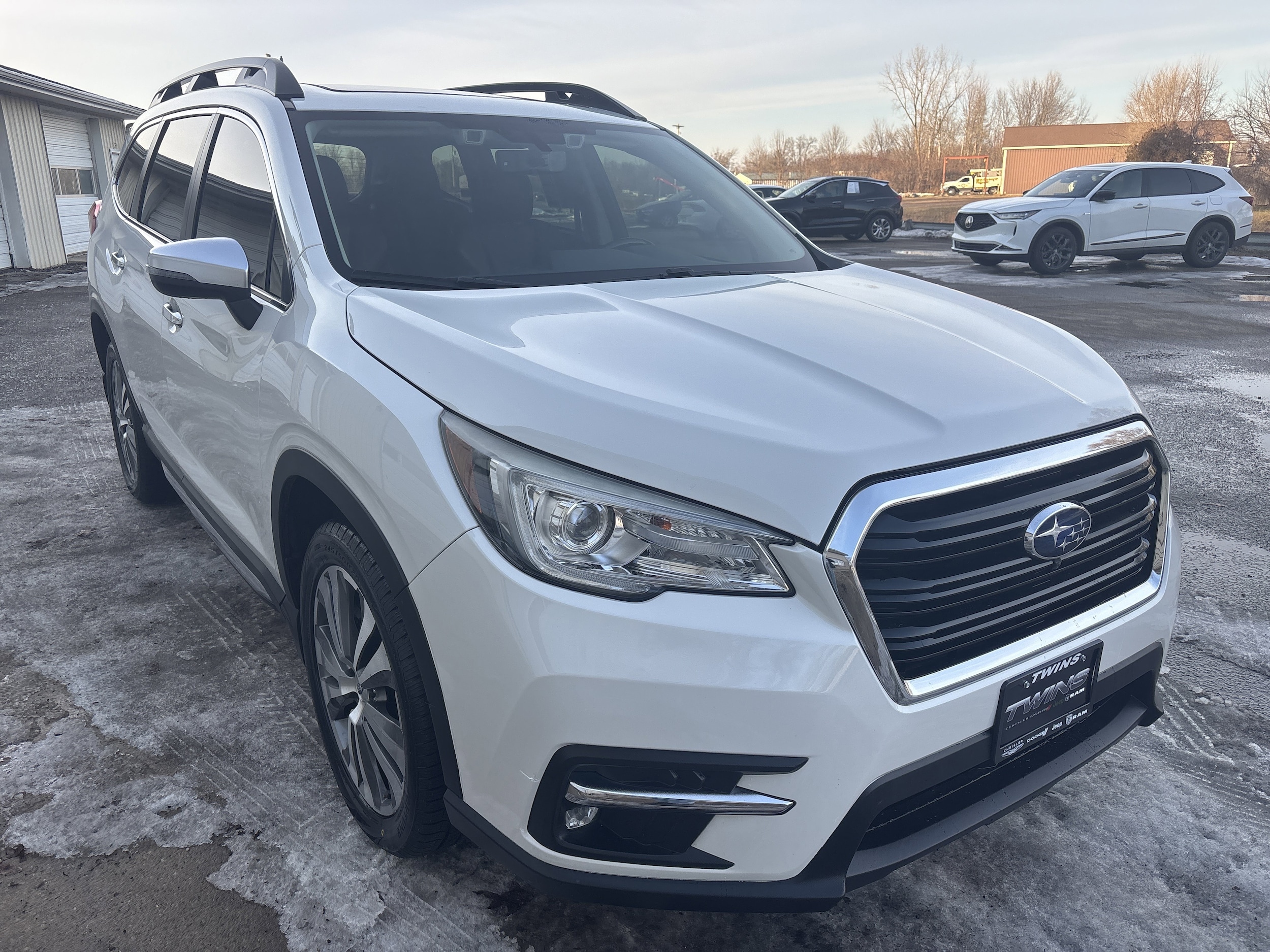 2020 Subaru Ascent Touring's photo