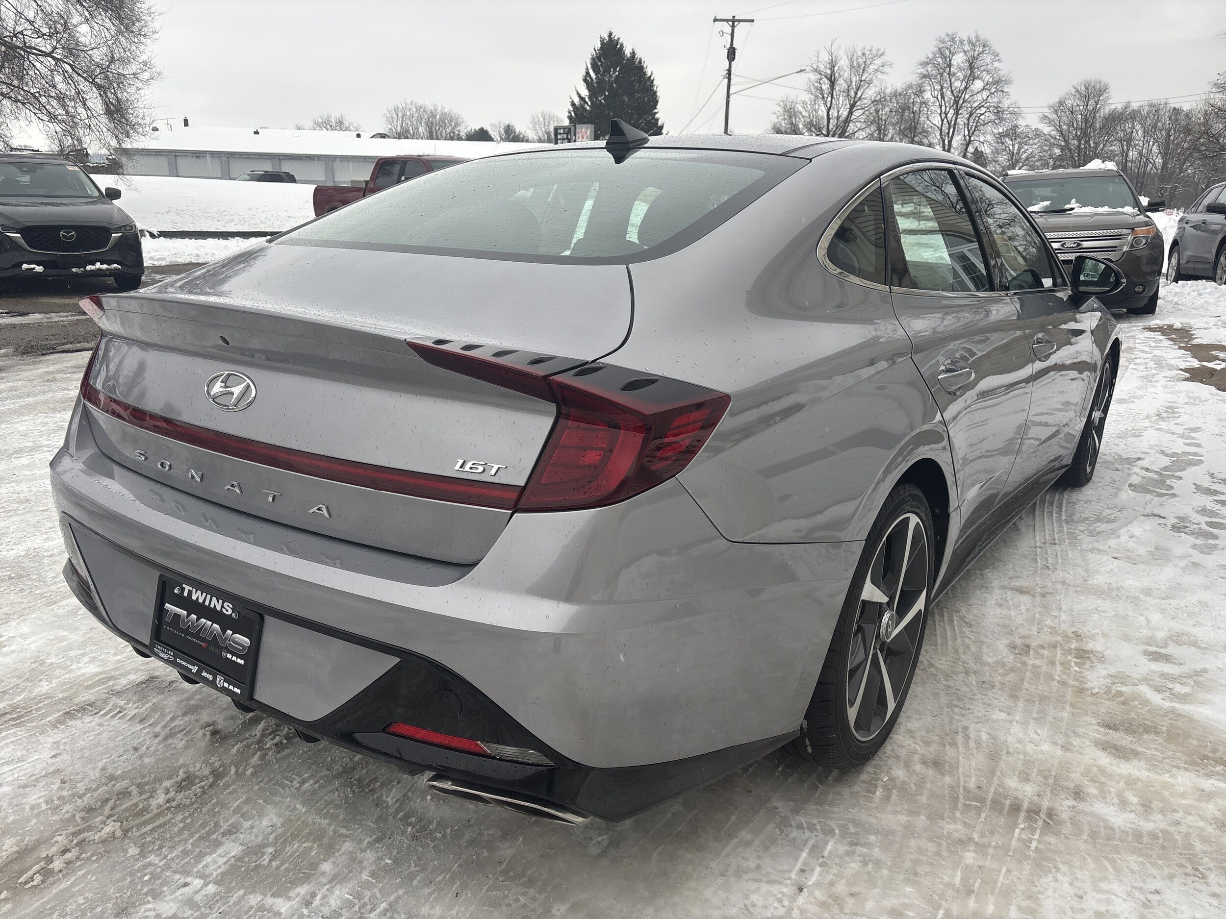 2023 Hyundai Sonata SEL Plus photo 3