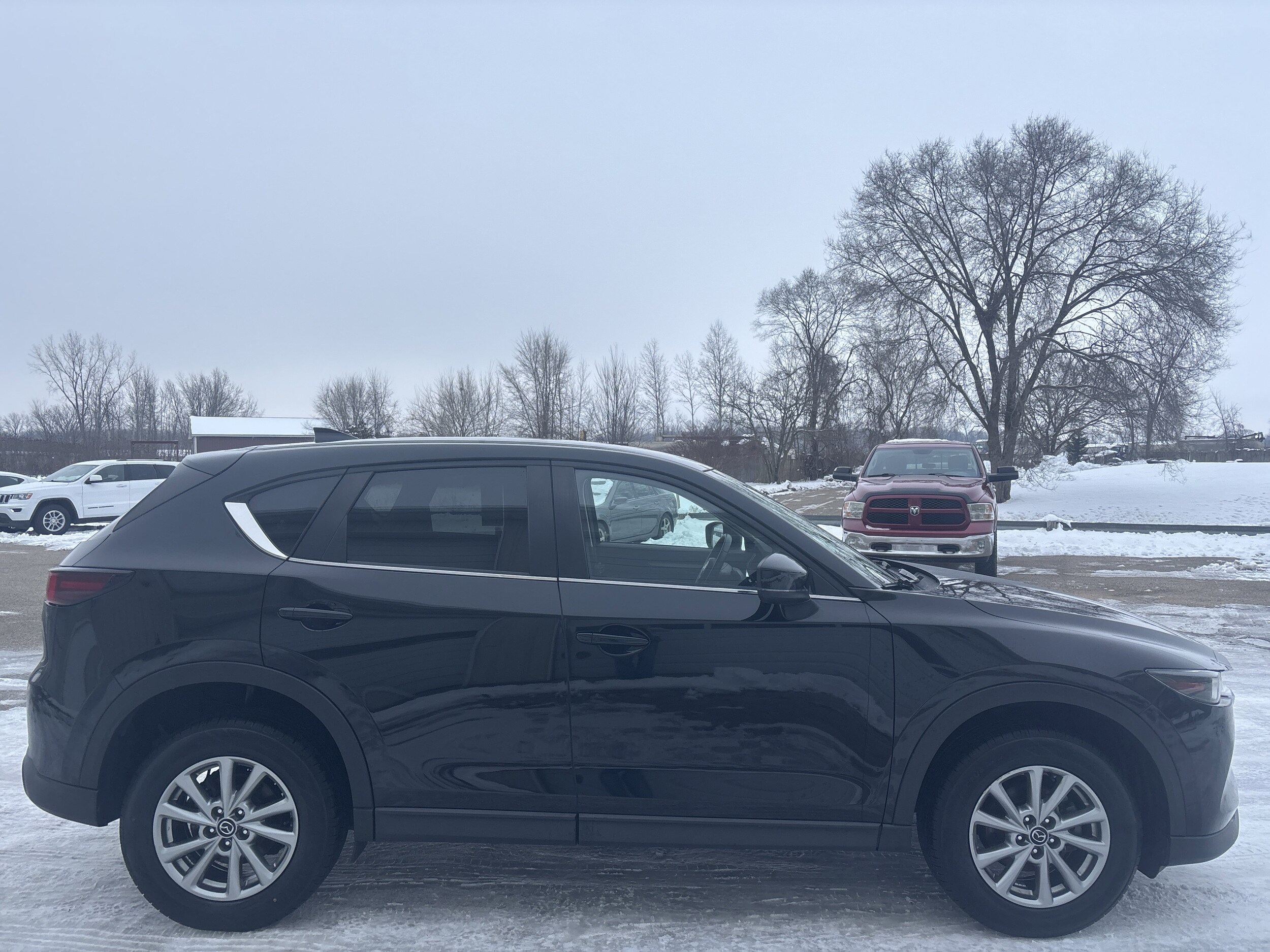 2023 Mazda CX-5 2.5 Select photo 2