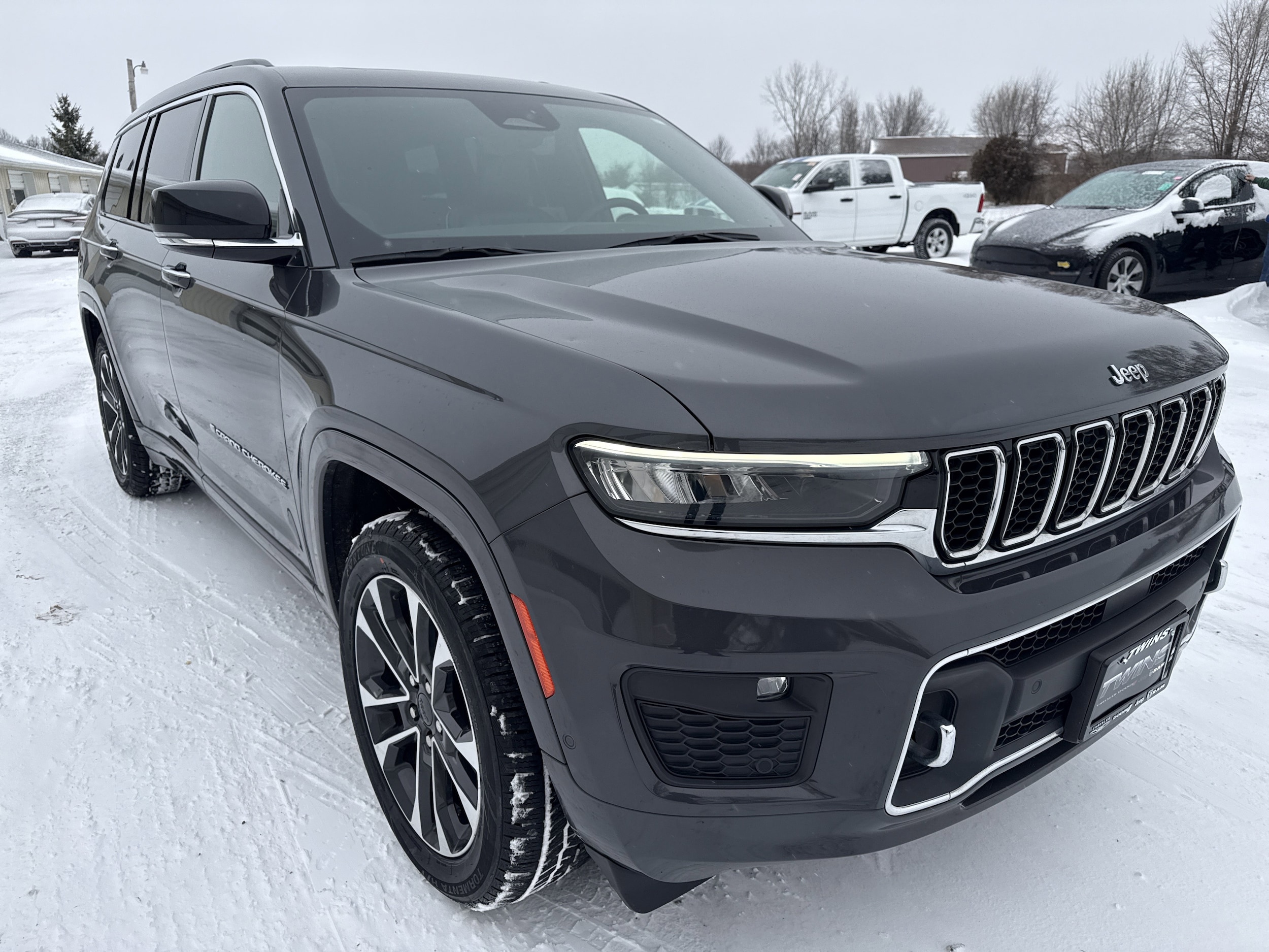 2023 Jeep Grand Cherokee L Overland's photo