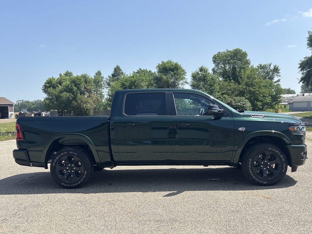 New 2026 Ram 1500 BIG HORN CREW CAB 4X4 5'7 BOX Pickup