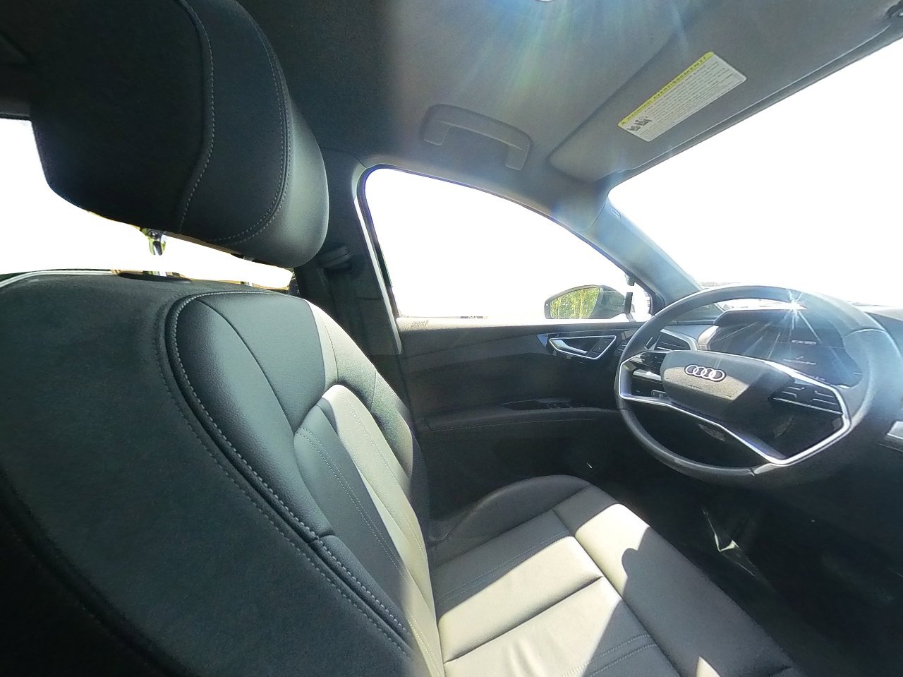 2025 Audi Q4 e-tron Premium Plus - Photo 42