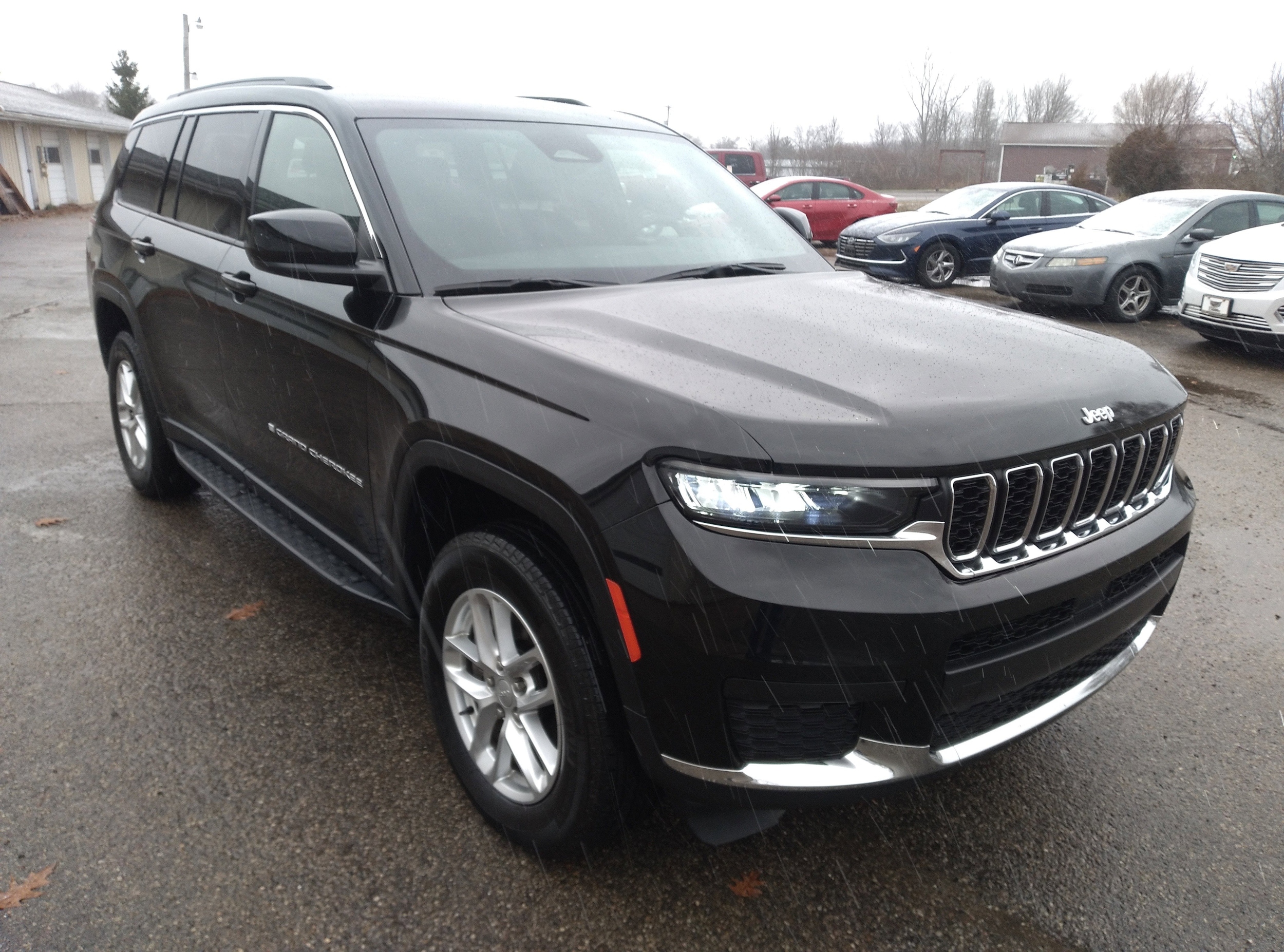 2024 Jeep Grand Cherokee L Laredo's photo