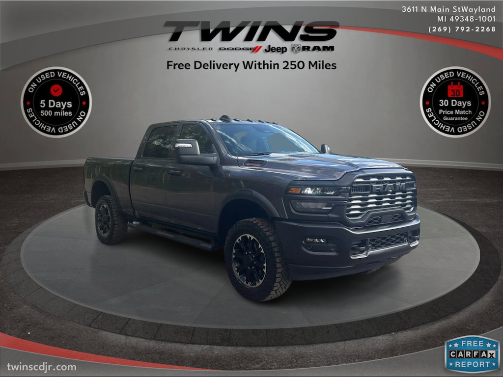 New 2026 Ram 2500 WARLOCK CREW CAB 4X4 6'4 BOX Pickup