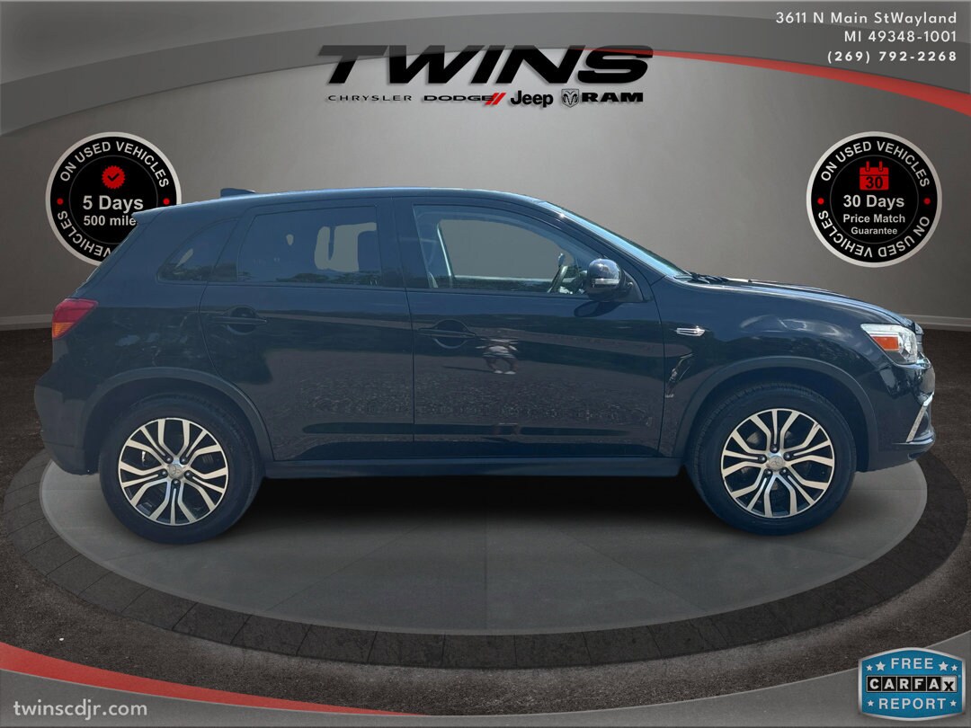 2018 Mitsubishi Outlander Sport ES photo 2