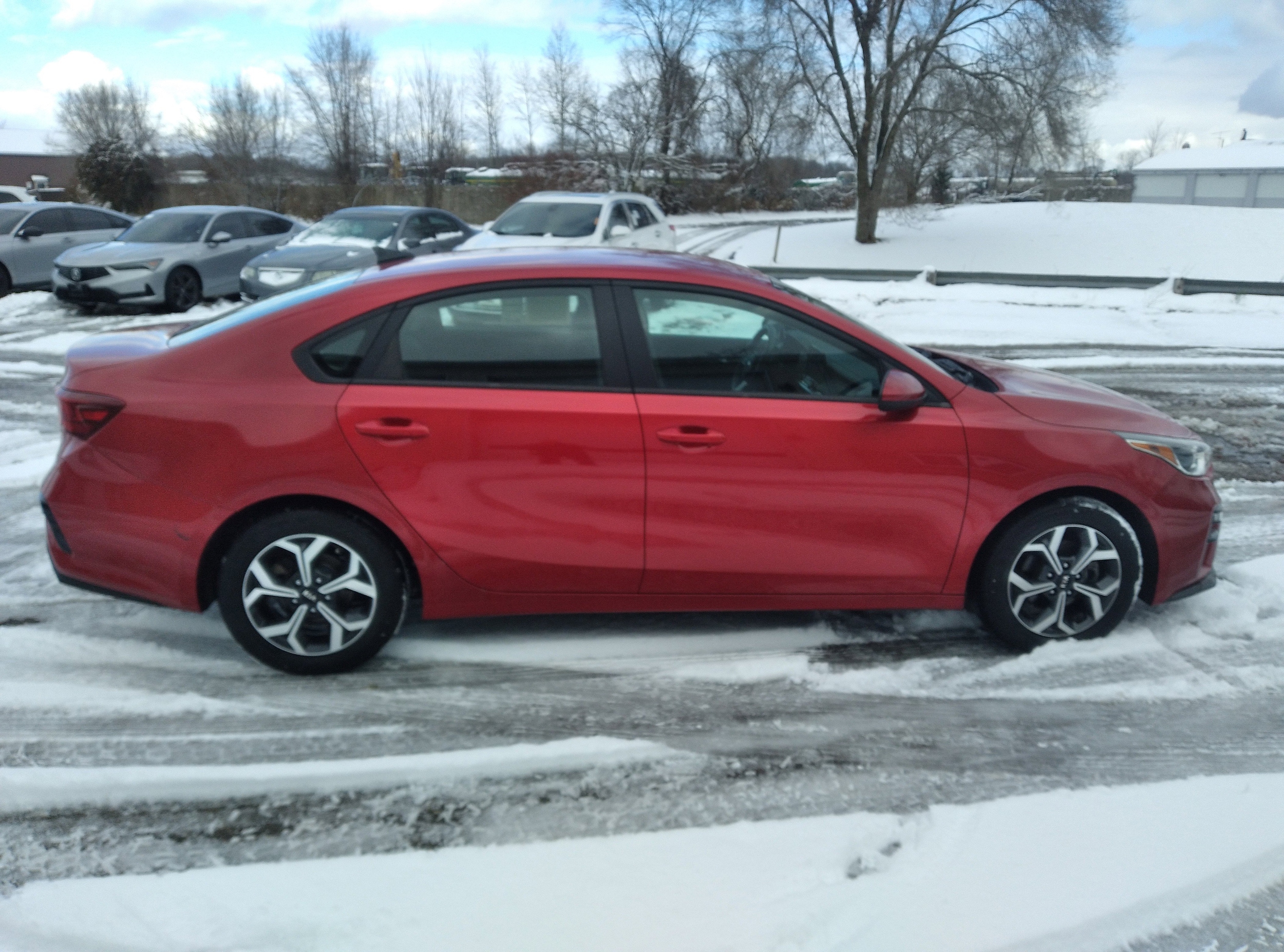 Used 2021 Kia Forte LXS with VIN 3KPF24AD8ME269406 for sale in Wayland, MI