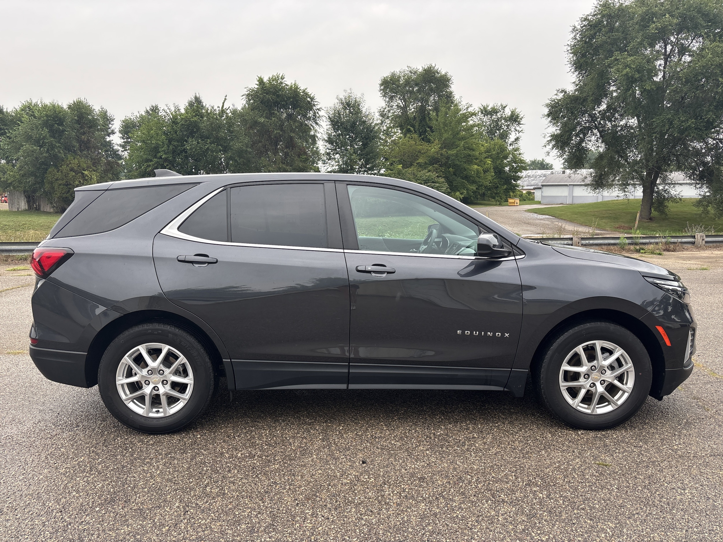 Used 2022 Chevrolet Equinox LT with VIN 3GNAXKEV1NS183884 for sale in Wayland, MI