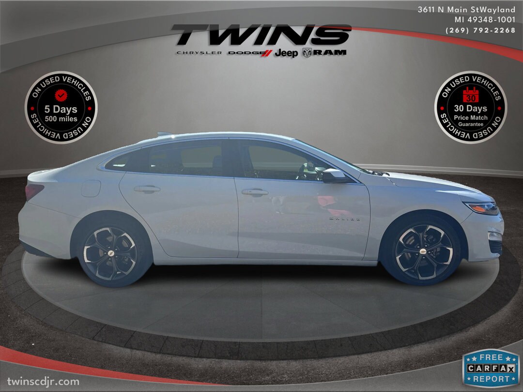 2023 Chevrolet Malibu 1LT photo 2