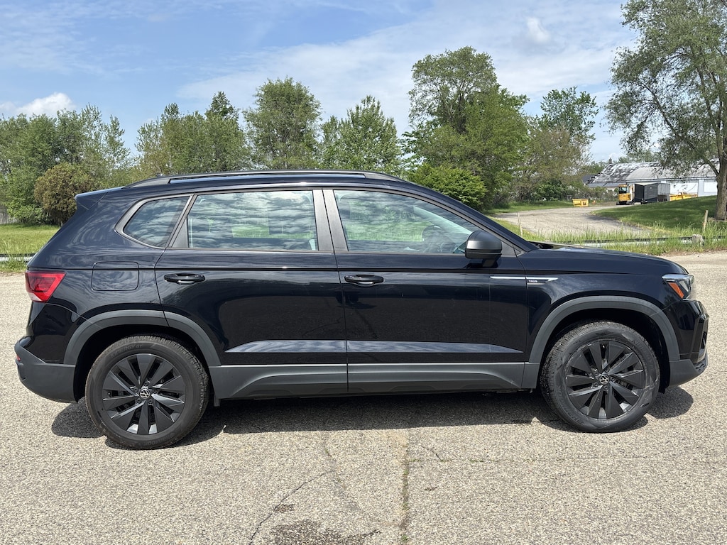 Used 2022 Volkswagen Taos S S 4MOTION