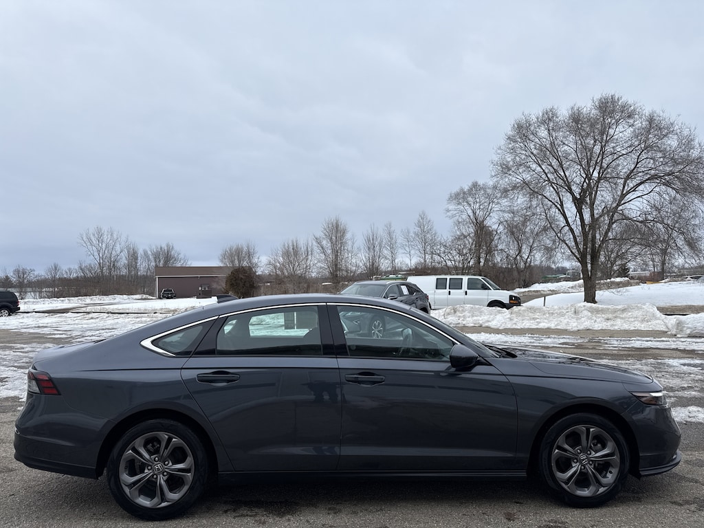 Used 2024 Honda Accord Sedan EX EX CVT
