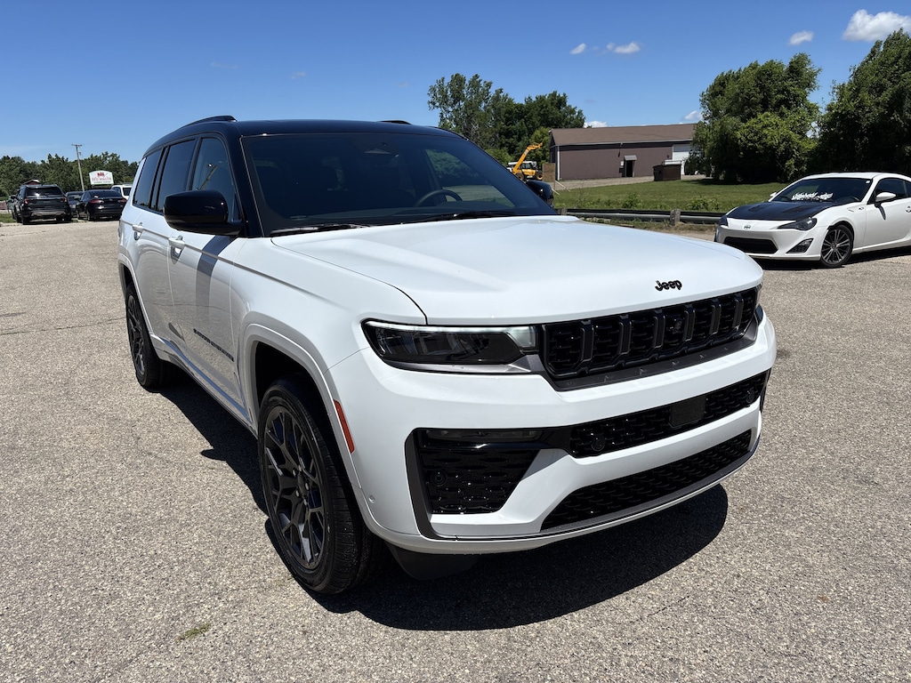 New 2026 Jeep Grand Cherokee L SUMMIT 4X4 Sport Utility