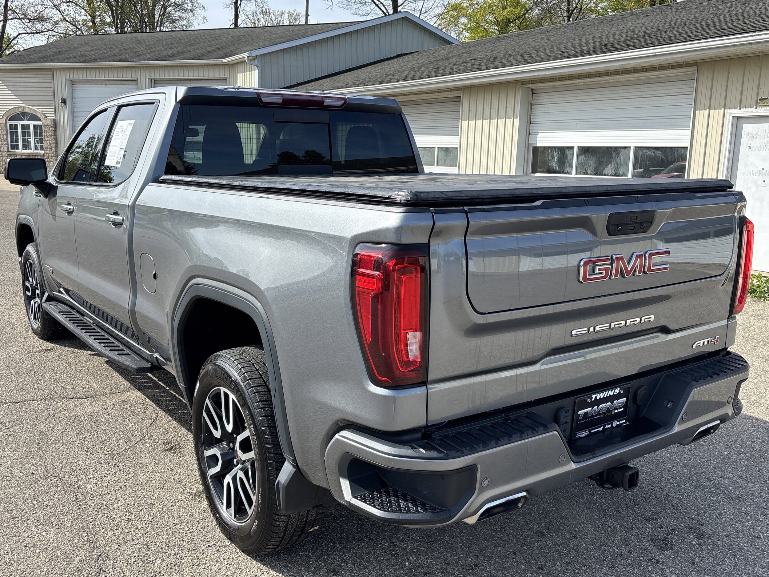 2022 GMC Sierra 1500 Limited AT4 - Photo 9