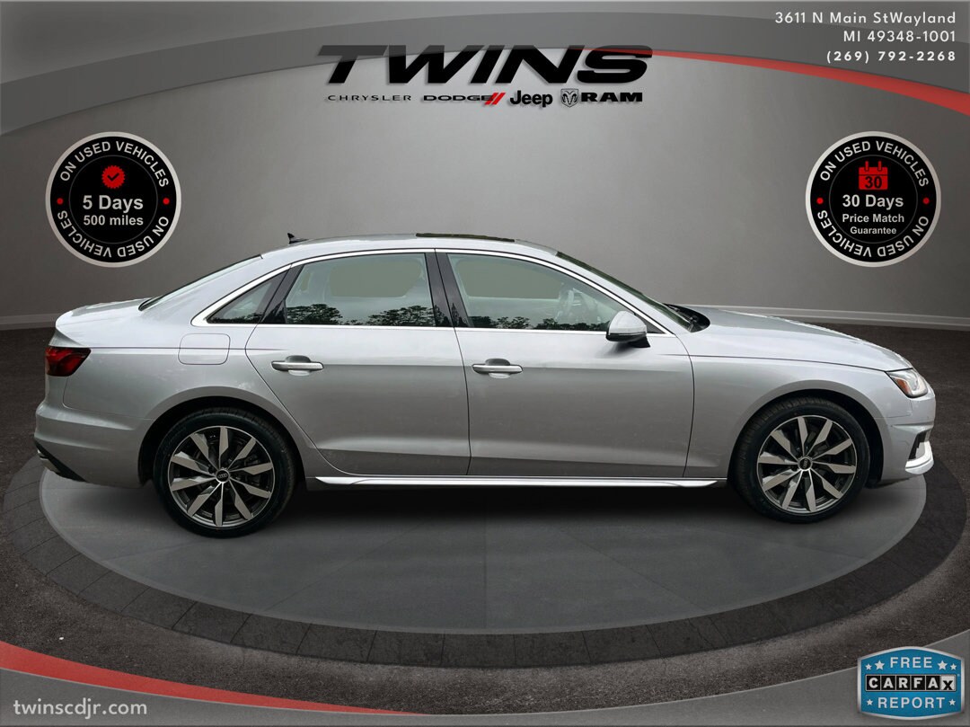 2023 Audi A4 Premium 40 TFSI Quattro photo 2