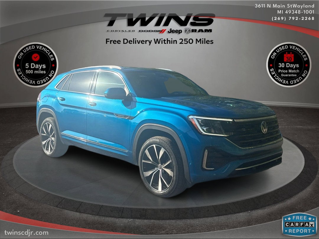 2025 Volkswagen Atlas Cross Sport SEL Premium R-LINE's photo