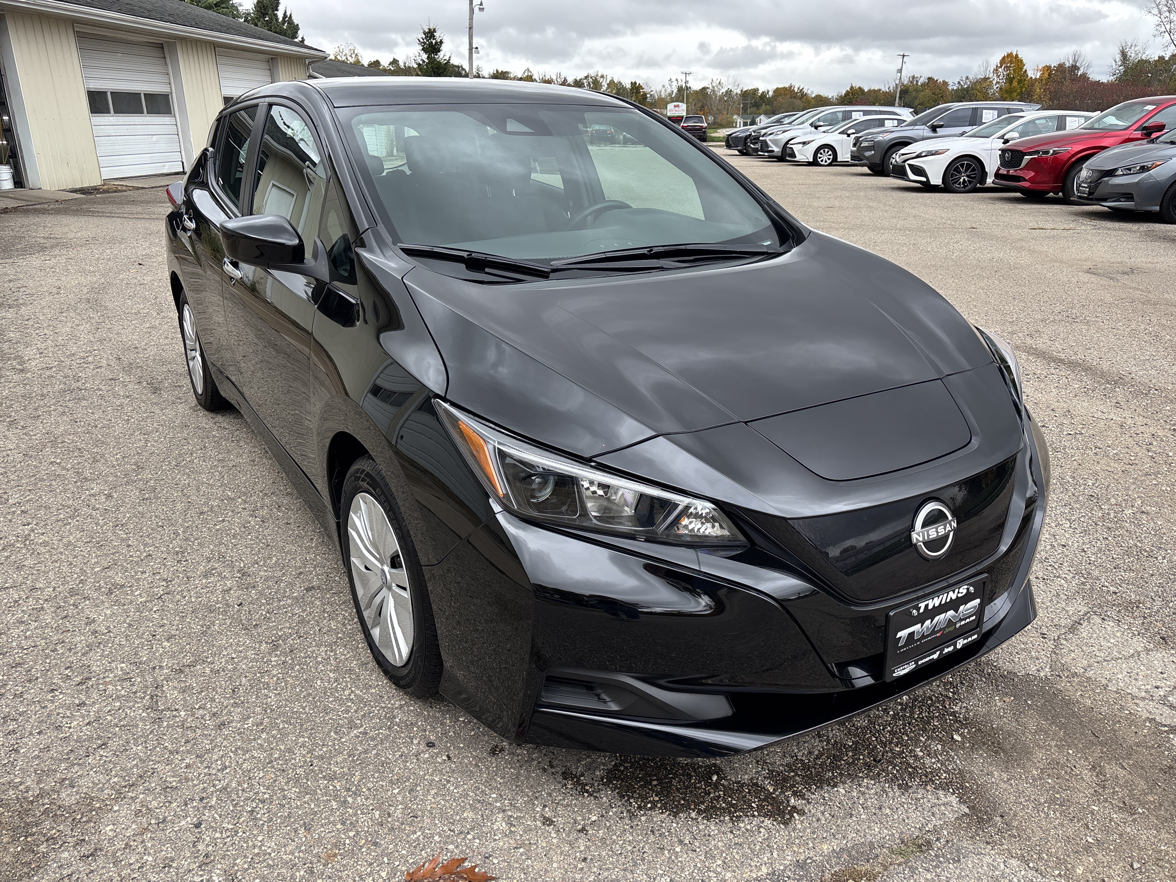 2025 Nissan Leaf