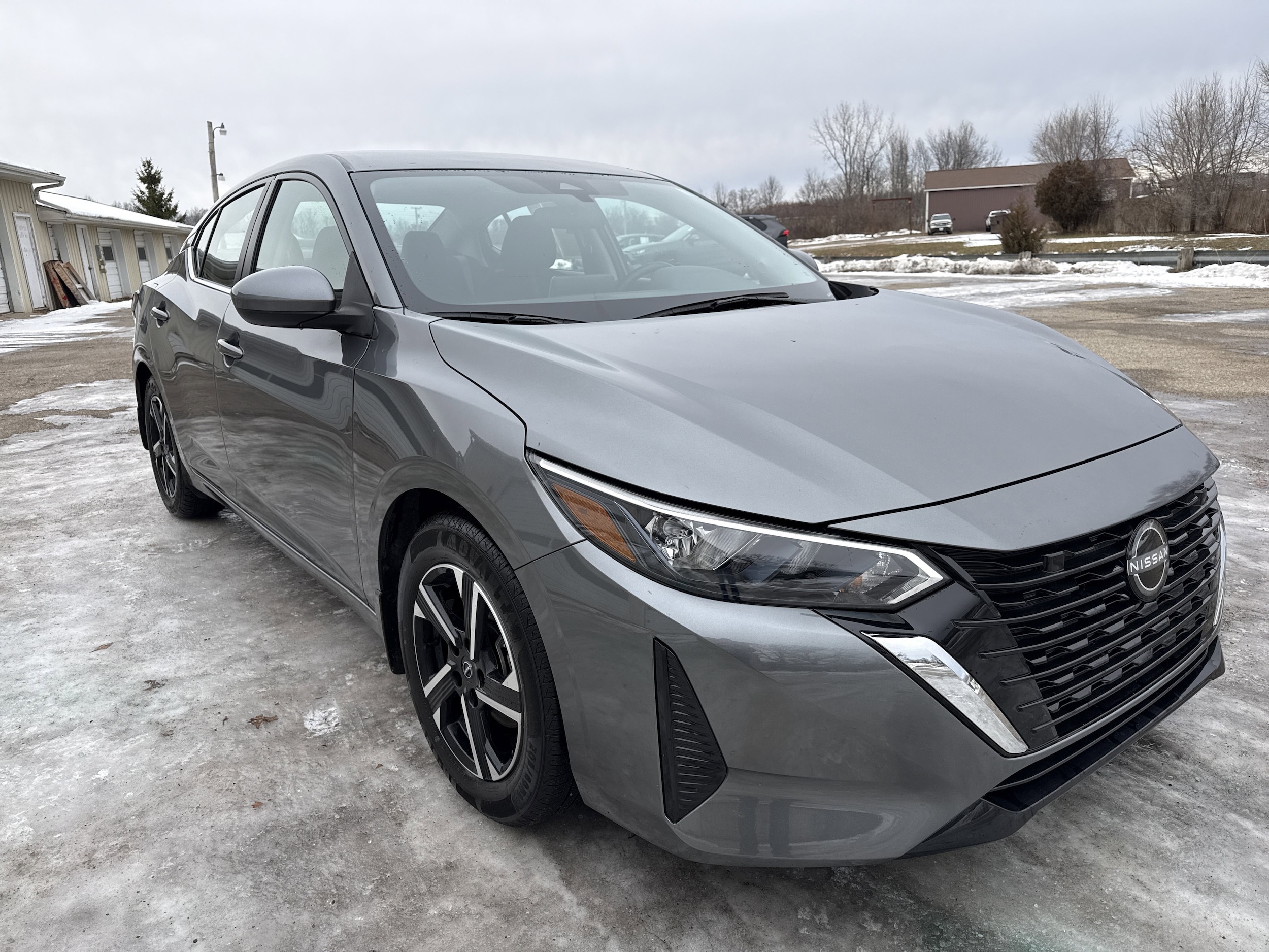 2024 Nissan Sentra SV's photo