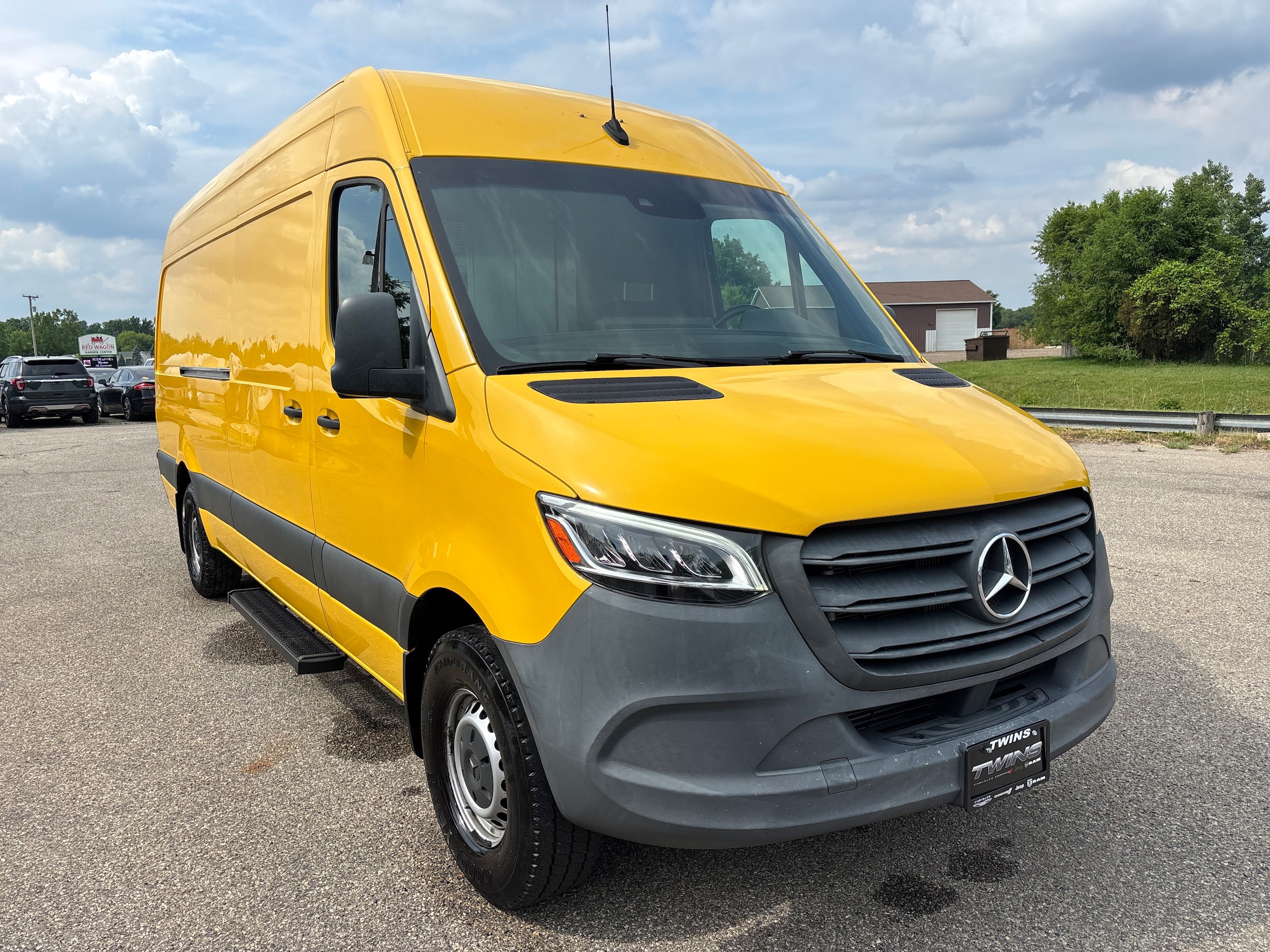 2021 Mercedes-Benz Sprinter 2500 Gas 170 WB High Roof's photo