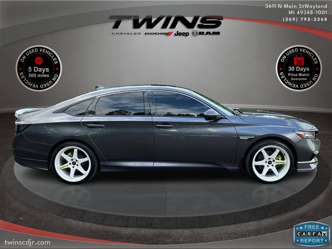 2019 Honda Accord Sport 2.0T photo 2