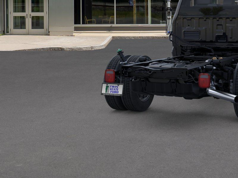2026 Ford F-550 Super Duty Chassis Cab XL - Photo 21