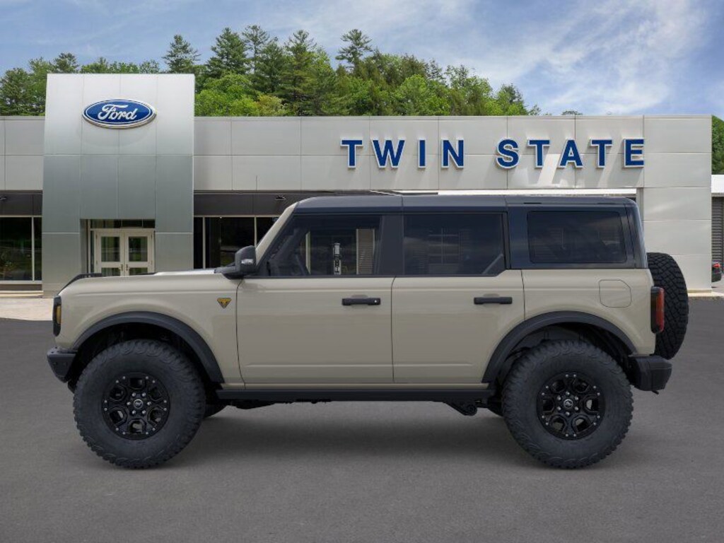 New 2025 Ford Bronco Badlands SUV