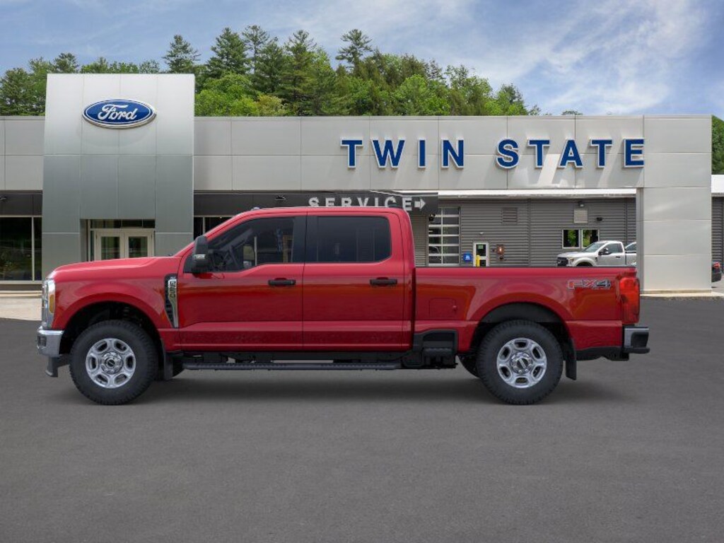 New 2026 Ford F-250 F-250® XLT Truck Crew Cab