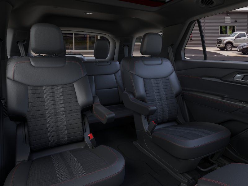 2026 Ford Explorer ST-Line - Photo 11