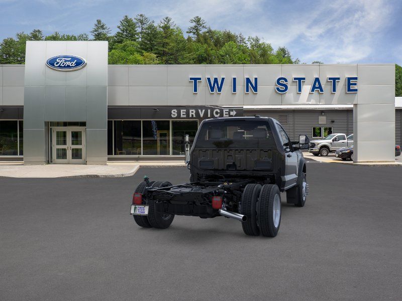 2026 Ford F-550 Super Duty Chassis Cab XL - Photo 8