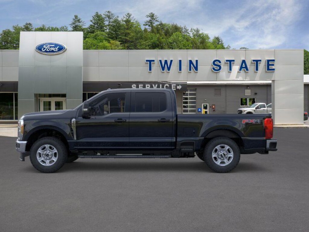 New 2026 Ford F-250 Truck Crew Cab