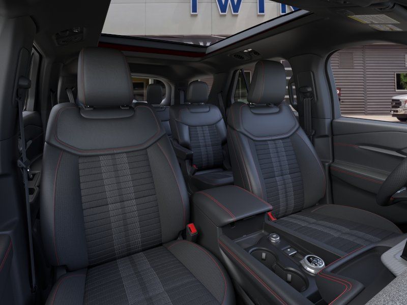 2026 Ford Explorer ST-Line - Photo 10