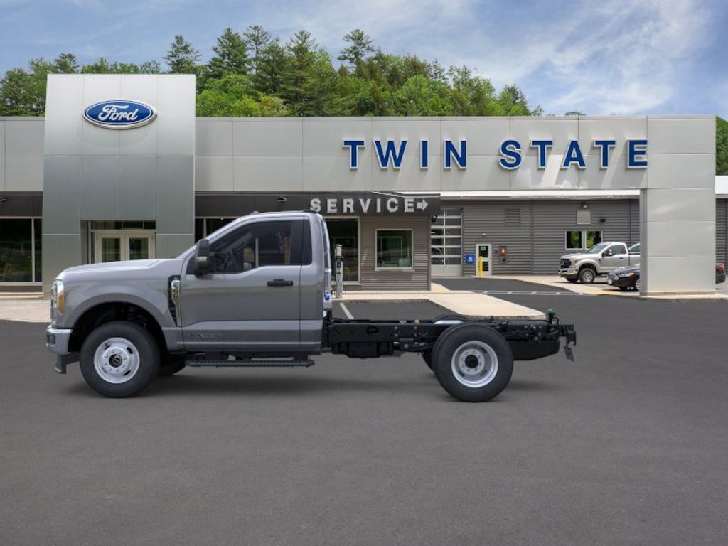 New 2026 Ford F-350 Chassis Truck Regular Cab